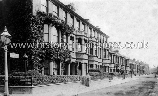 Duke Road - formerly Bolton Gardens, Chiswick London. c.1910.